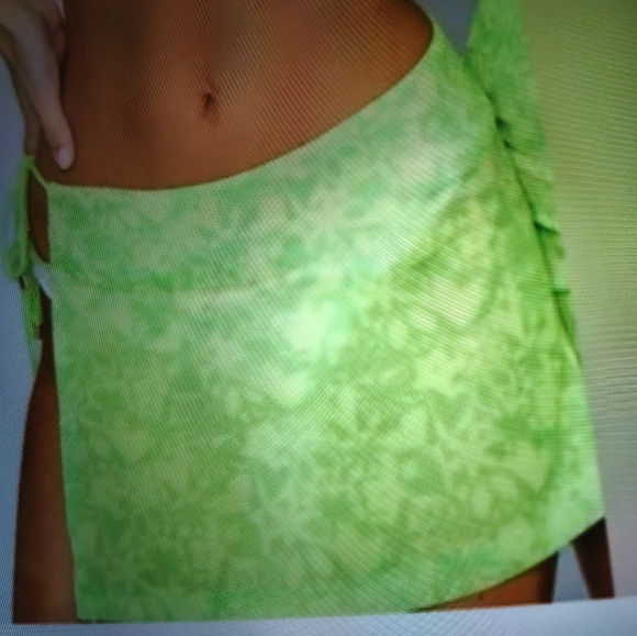 BEACH BUNNY LIME GREEN SEMI-SHEER WRAP  MINI SKIRT 'MADELINE' PEACE -FLOWER sz L - Picture 1 of 4